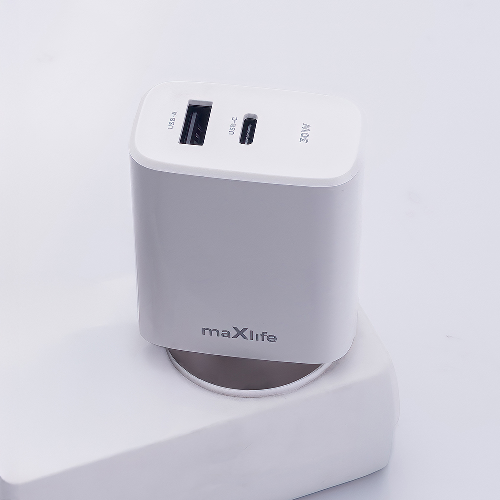 Hálózati töltőfej, adapter, gyorstöltő, USB-C + USB port