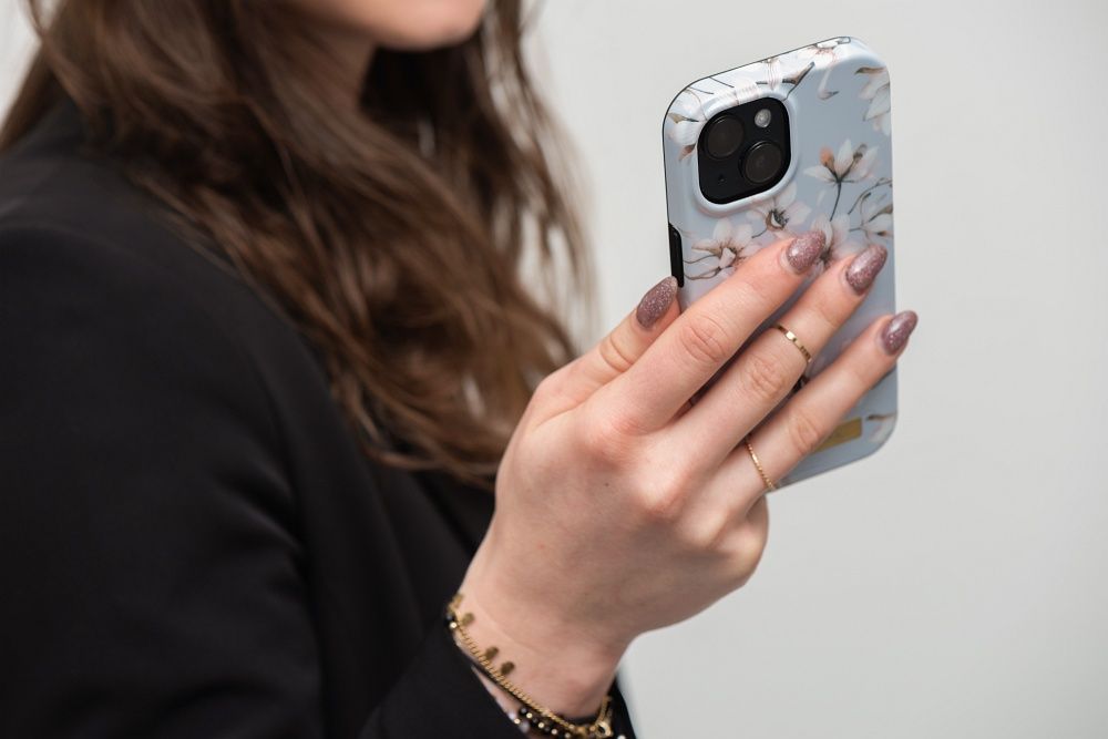 FORCELL F-PROTECT Mirage case compatible with MagSafe for IPHONE 14 Plus spring flowers - Image 12