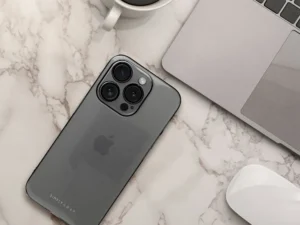 Roar Pure Simple Fit Case - for iPhone 14 Clear