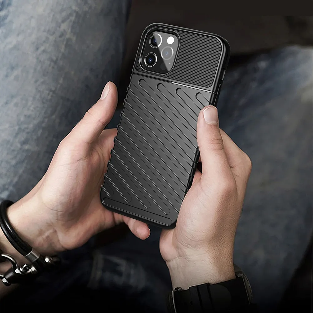THUNDER case for IPHONE 14 Plus black - Image 5