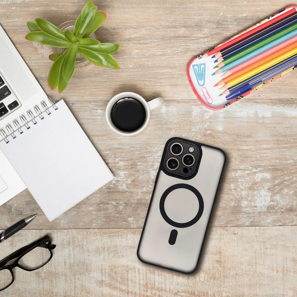 Case for iPhone 11 Variete Mag Cover compatible with MagSafe black - 4. kép